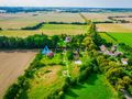 Atrakcyjnie położona działka pod zabudowę - zdjęcie 1