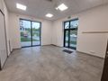 Lokal usługowo-handlowy 101 m² na parterze | witryny | nowe osiedle | parking - zdjęcie 1