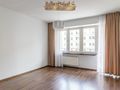 Wynajem okazja kawalerka 34 m2 na Kruczej balkon - zdjęcie 3