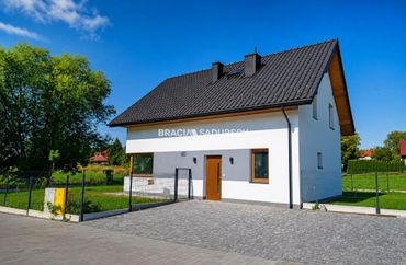 15945830 - zdjęcie ogłoszenia