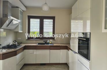15948181 - zdjęcie ogłoszenia