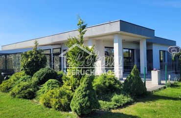 15967156 - zdjęcie ogłoszenia