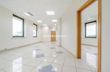15967361 - zdjęcie ogłoszenia
