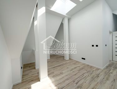 15883218 - zdjęcie ogłoszenia