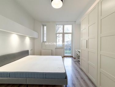 Zdjęcie ogłoszenia