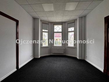 Zdjęcie ogłoszenia