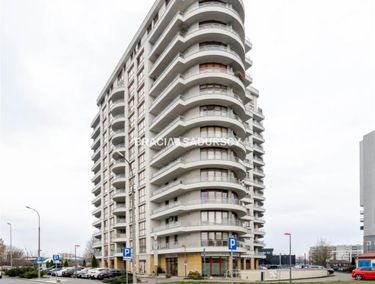 Zdjęcie ogłoszenia
