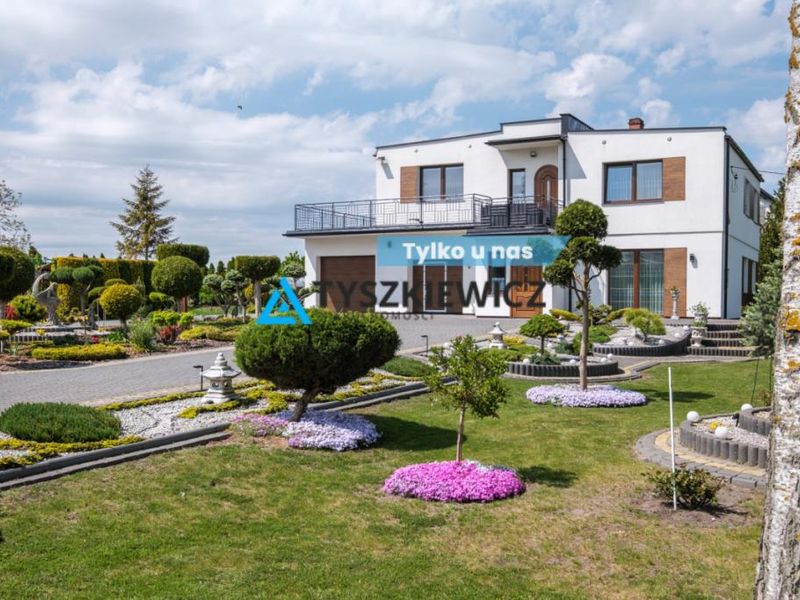Nowoczesny dom z wyjątkowym ogrodem 3600m2 - ID: 15899275