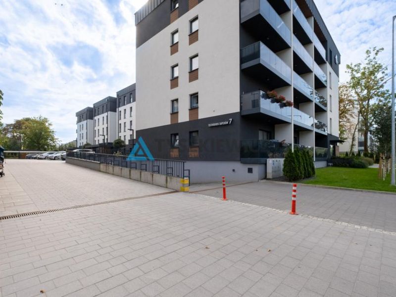 Zdjęcie ogłoszenia -  