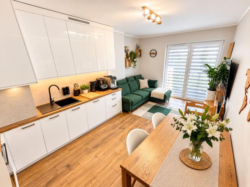 Zadbane, jak nowe, 3 pokoje, balkon, winda
