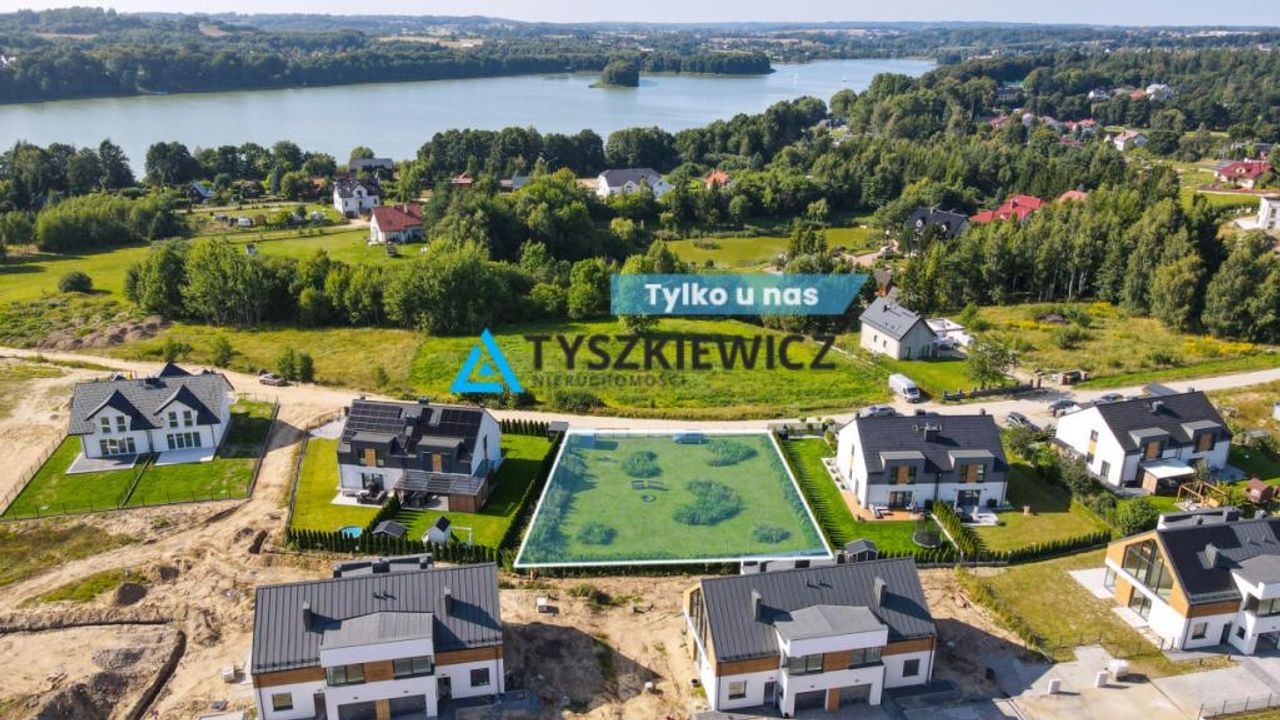 Działka na sprzedaż, Tuchom
